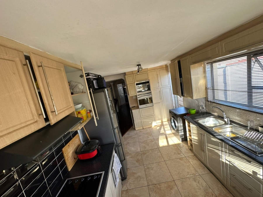 2 Bedroom Property for Sale in Highbury Park Western Cape